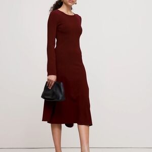 Elegant Burgundy Long Sleeve Dress